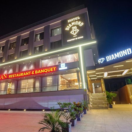 Hotel Diamond 26 Сурат Екстер'єр фото