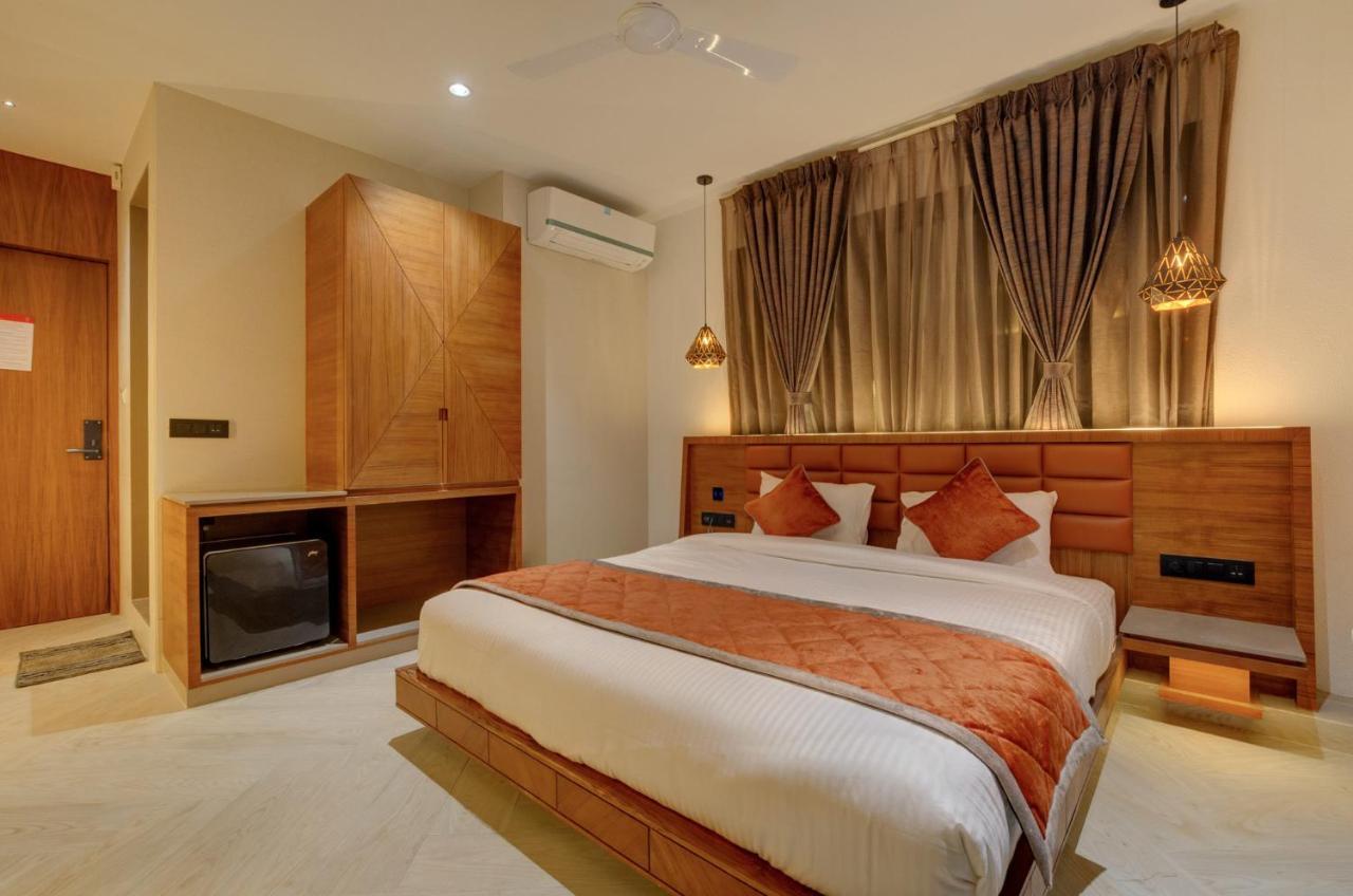 Hotel Diamond 26 Сурат Екстер'єр фото