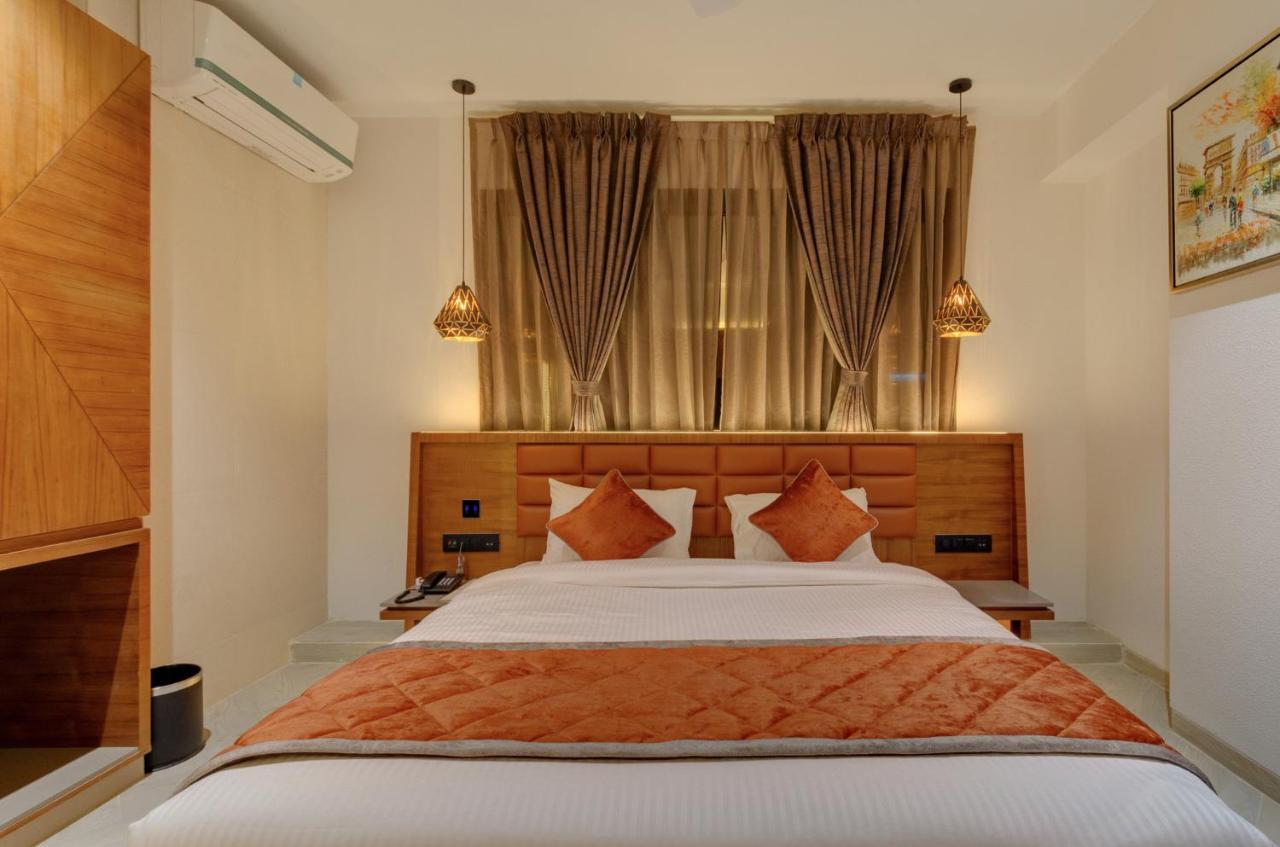 Hotel Diamond 26 Сурат Екстер'єр фото