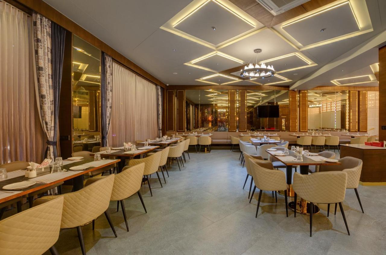 Hotel Diamond 26 Сурат Екстер'єр фото