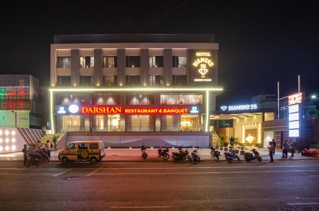 Hotel Diamond 26 Сурат Екстер'єр фото